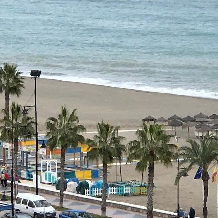Torremolinos, Playa del Bajondillo, primera linea Esterno foto
