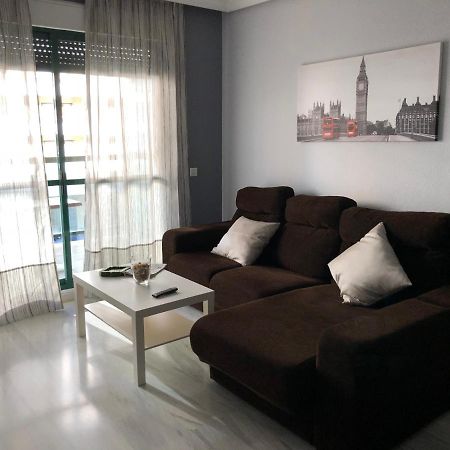 Torremolinos, Playa del Bajondillo, primera linea Esterno foto
